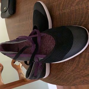 Teva shoes nwot size 9